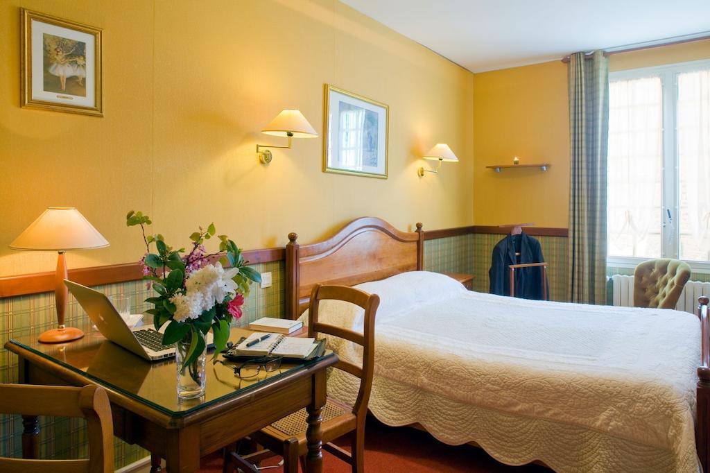 Au Relais Du Porhoet Guilliers Habitación foto